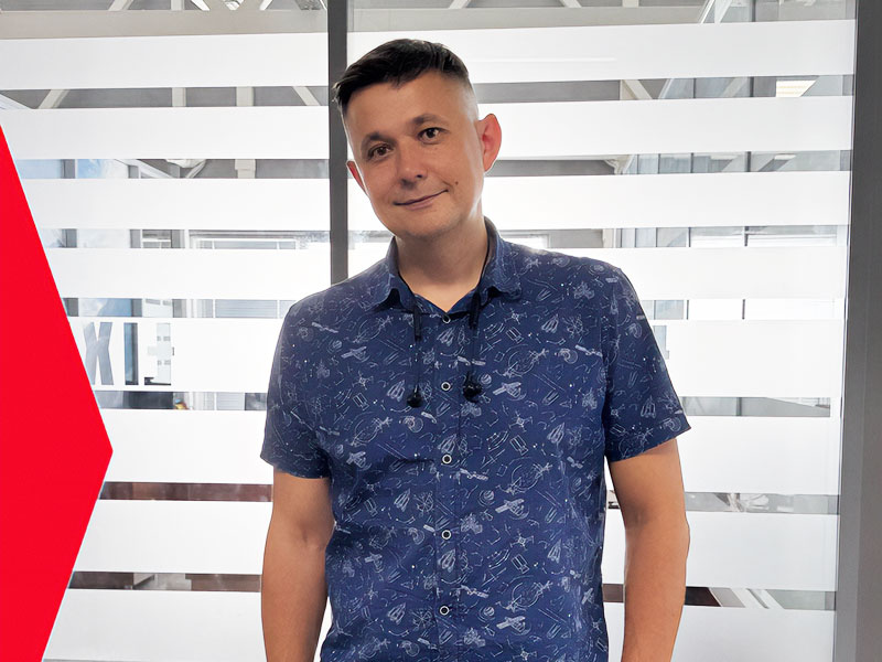 Люди со стержнем